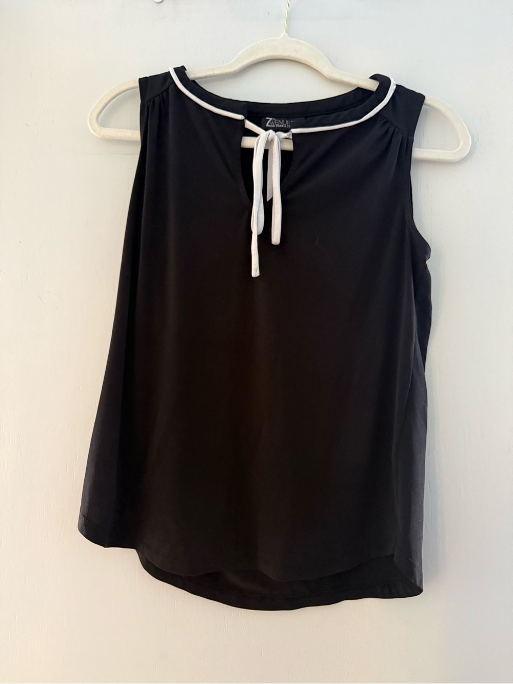 New York & Company Black Sleeveless Tie-Neck Camisole with White Trim